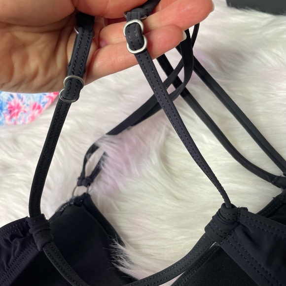 🏊‍♀️ADIDAS🏊‍♀️ Sleek Logo One Piece w/Side paneling and adjustable straps - Picture 8 of 14